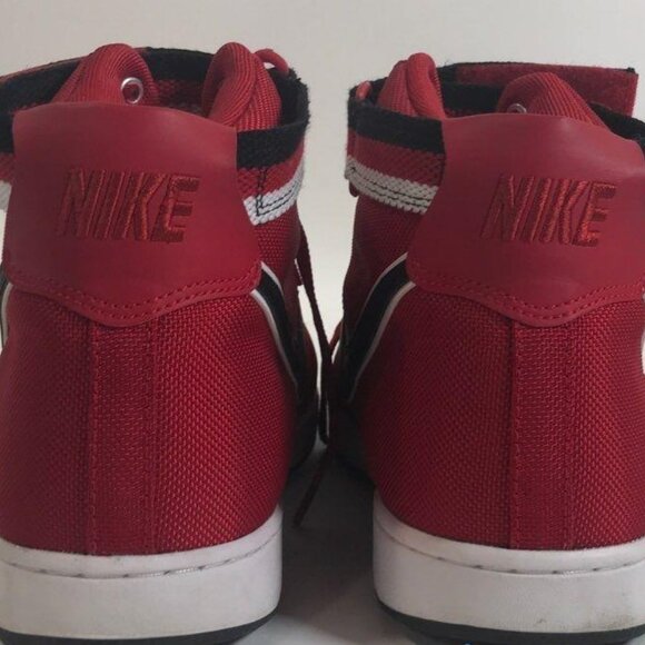 Nike Vandal High Supreme Gym Red Mens Sz 10.5 - Picture 2 of 7